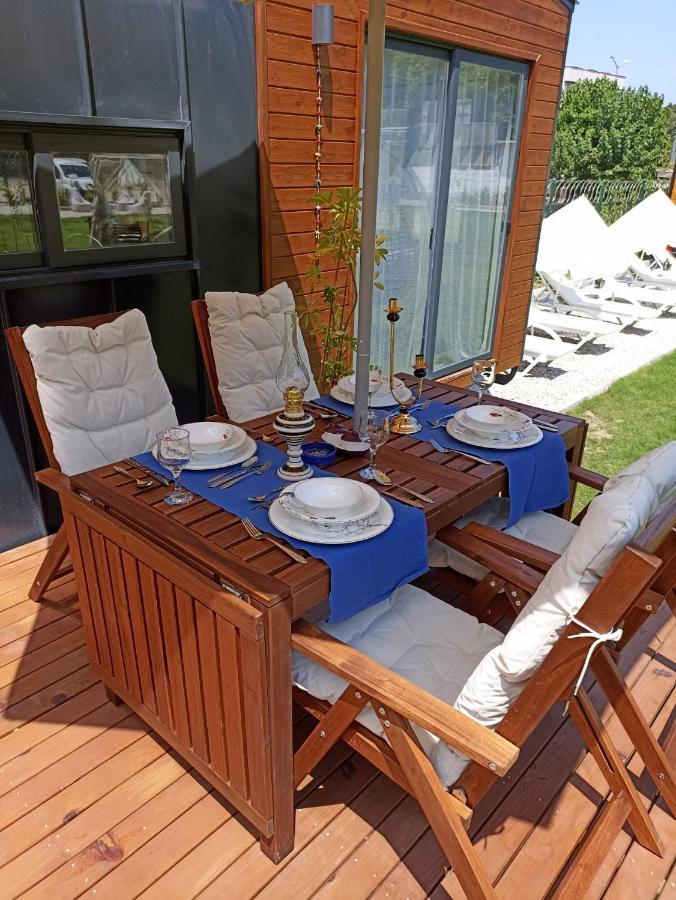 Willa Lemon Tiny House *